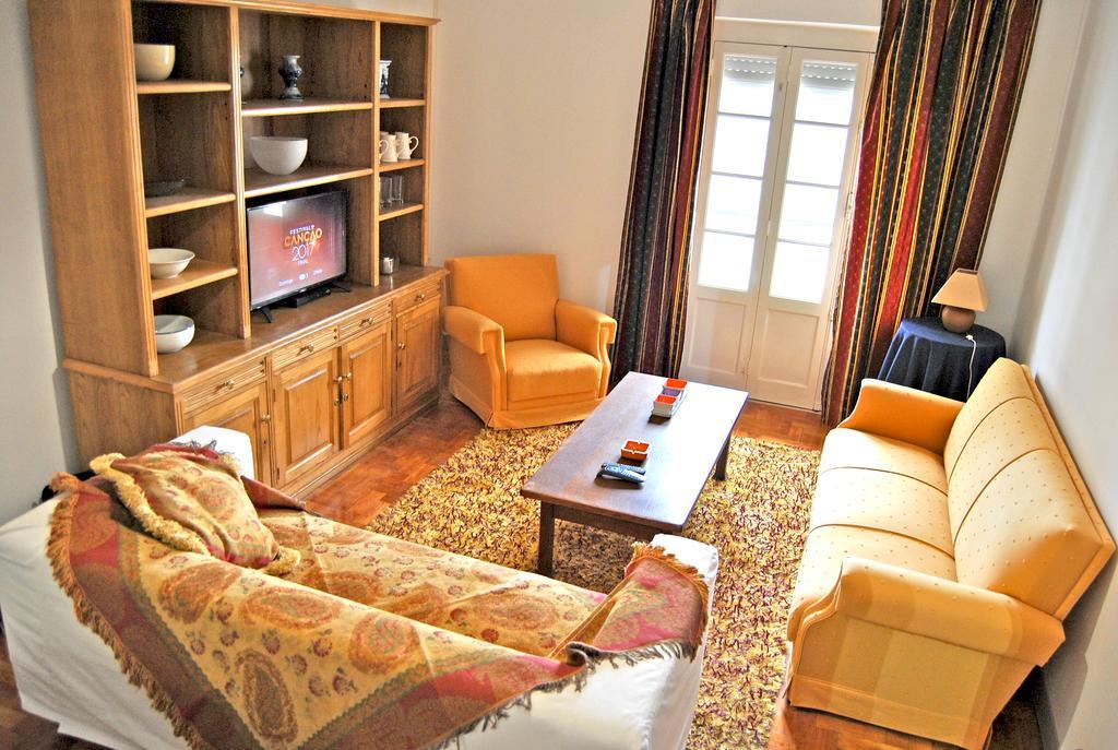 ตากุส โฮสต์ Hotel ซานตาเร็ง ภายนอก รูปภาพ